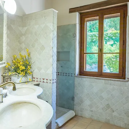 Dalmanuta 8, Emma Collelungo (San Venanzo)