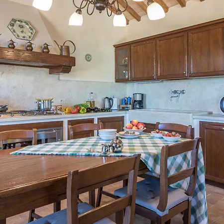 וילה Dalmanuta 8, Emma