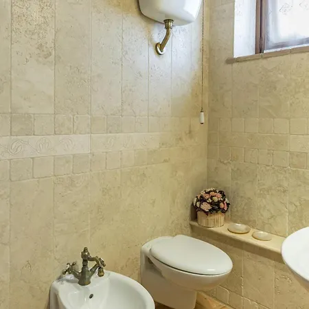 Dalmanuta 8, Emma * Collelungo (San Venanzo)