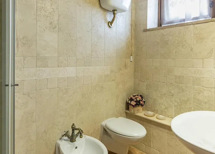 Dalmanuta 8, Emma * Collelungo (San Venanzo)